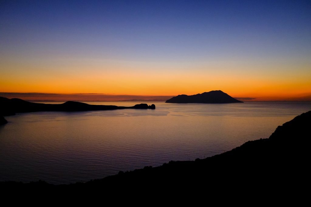 What Couples Regret About a Komodo Honeymoon